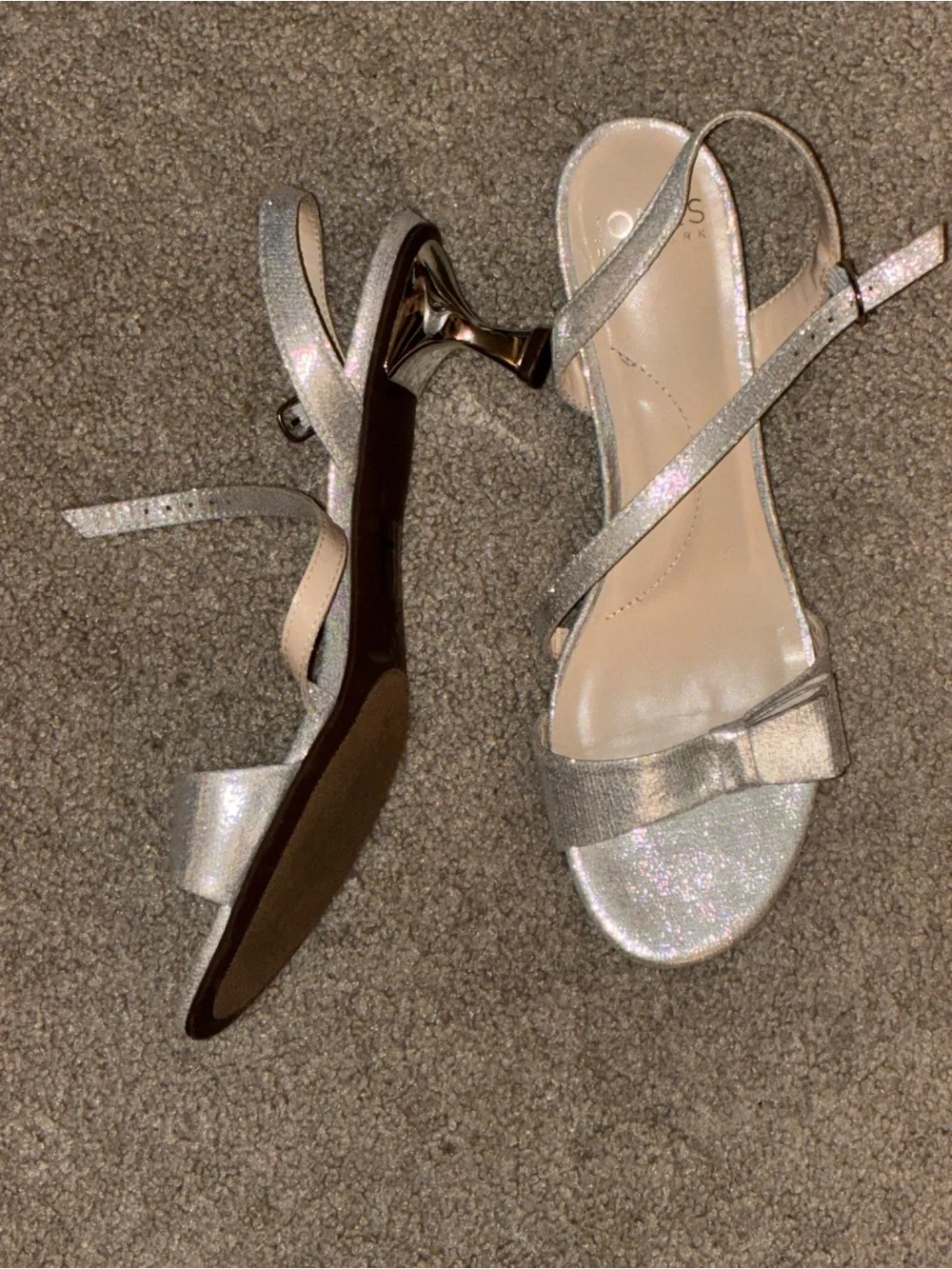 Jone New York kitten heels Silver Holographic Bow Ankle-Strap Heels Sz 9.5